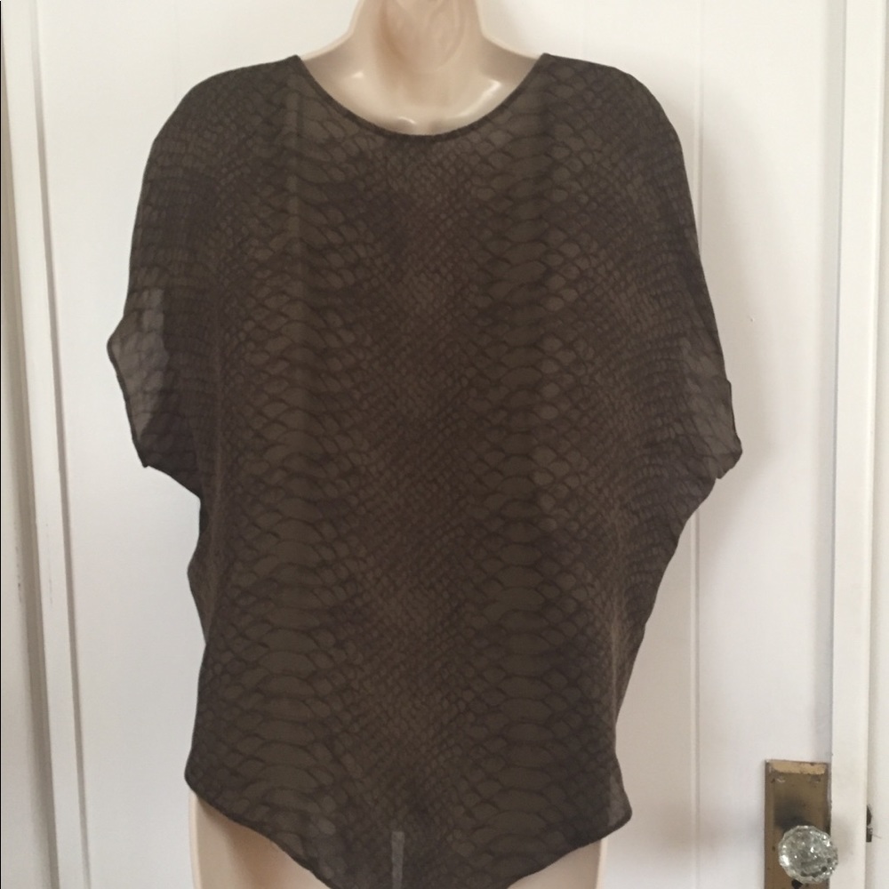 EUC | Joie | Snakeskin Silk Blouse! - Picture 5 of 8